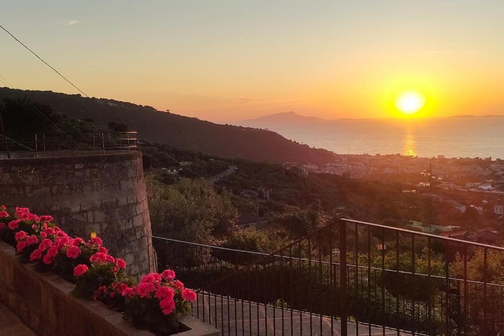 Collywood Villa Piano di Sorrento Bagian luar foto